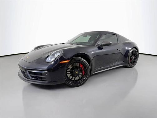 Jet Black Metallic 2024 Porsche 911