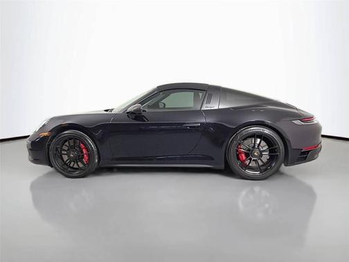 Jet Black Metallic 2024 Porsche 911