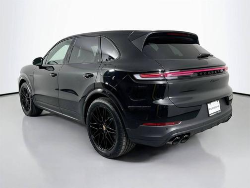 2025 Porsche Cayenne 