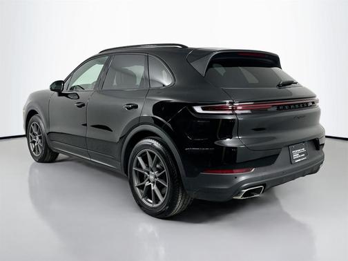 2024 Porsche Cayenne Base