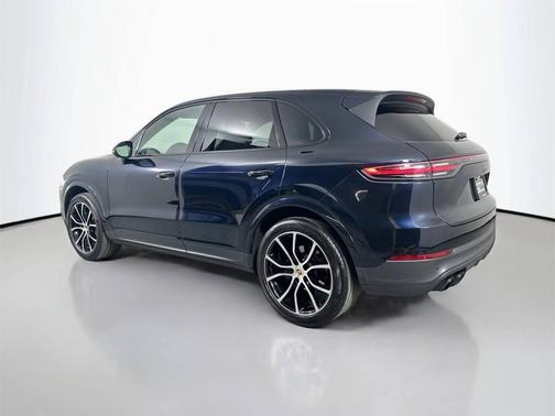 2023 Porsche Cayenne 