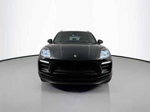 2024 Porsche Macan Base (PDK)