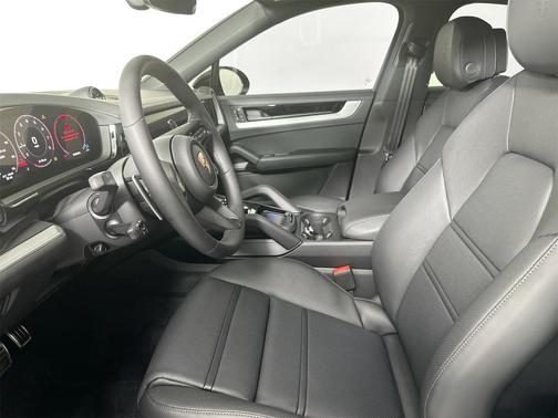 2026 Porsche Cayenne AWD
