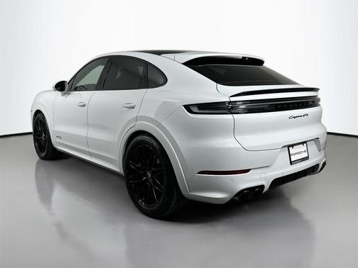 2026 Porsche Cayenne GTS