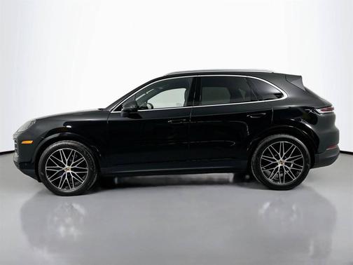 2025 Porsche Cayenne 