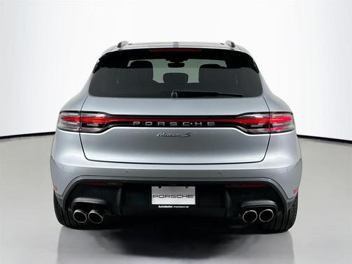 2022 Porsche Macan S
