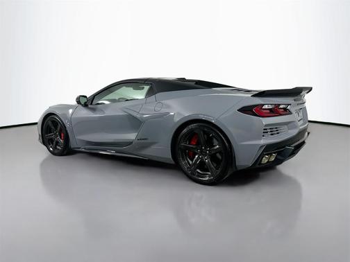 2025 Chevrolet Corvette E-Ray