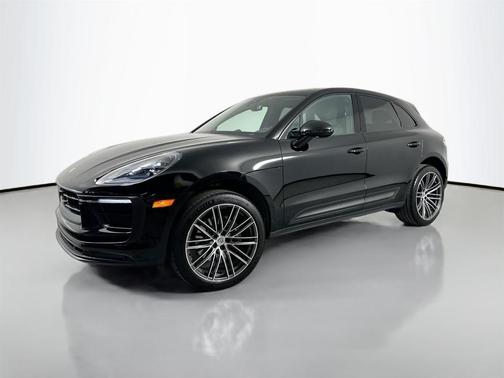 2025 Porsche Macan Base