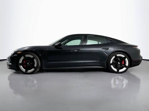 2025 Porsche Taycan 