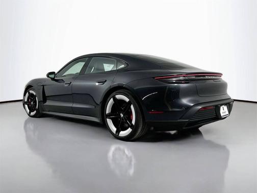 2025 Porsche Taycan 