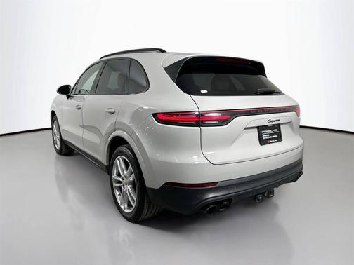 2023 Porsche Cayenne 