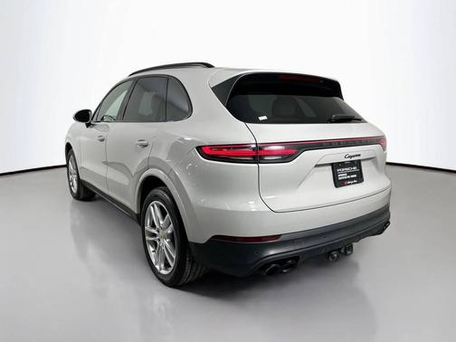 2023 Porsche Cayenne 