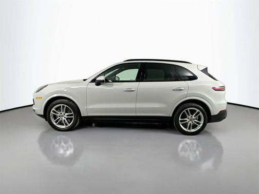 2023 Porsche Cayenne 