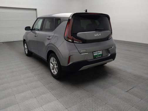 Gray 2025 Kia Soul LX