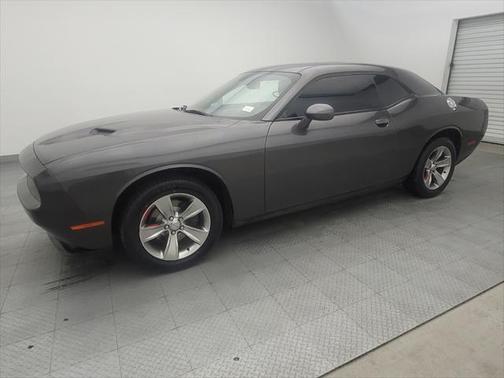 2016 Dodge Challenger SXT