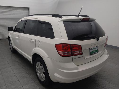 Vice White 2018 Dodge Journey SE