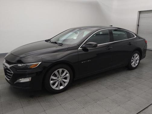 Mosaic Black Metallic 2023 Chevrolet Malibu FWD 1LT