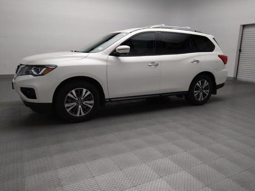 2020 Nissan Pathfinder SL 2WD