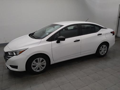 Fresh Powder 2023 Nissan Versa 1.6 S