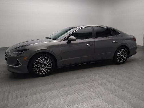 2023 Hyundai SONATA Hybrid SE