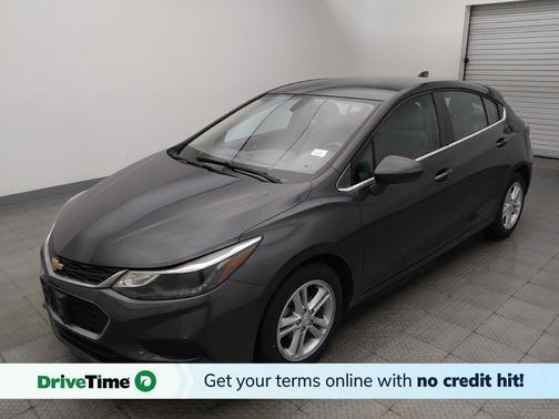 Gray 2017 Chevrolet Cruze LT