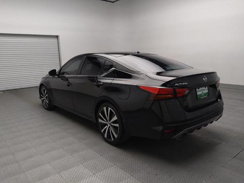 2020 Nissan Altima SR FWD