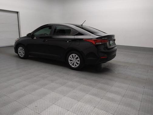 2022 Hyundai Accent SE