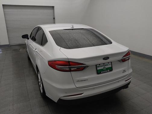 Oxford White 2019 Ford Fusion SE