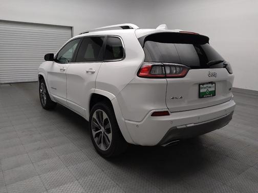 2019 Jeep Cherokee Overland