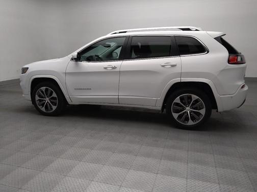 2019 Jeep Cherokee Overland