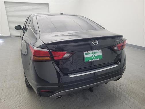2022 Nissan Altima SR FWD