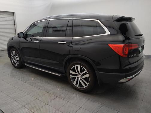 Black 2017 Honda Pilot Touring