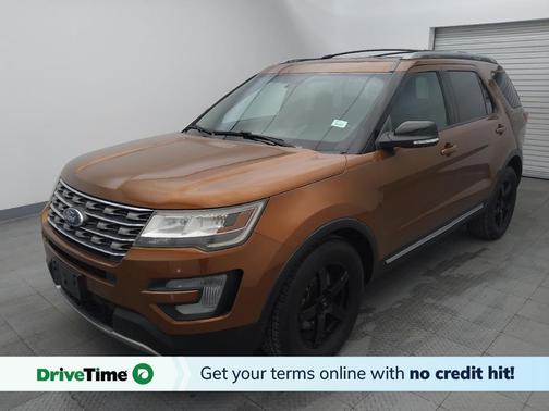 Red 2017 Ford Explorer XLT