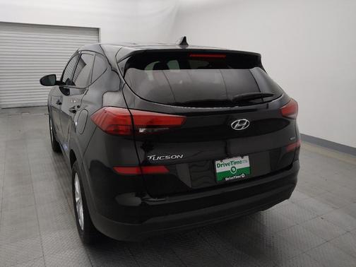 2021 Hyundai TUCSON SE