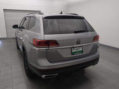 2022 Volkswagen Atlas 3.6L SE w/Technology