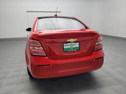 2020 Chevrolet Sonic FWD Sedan LT