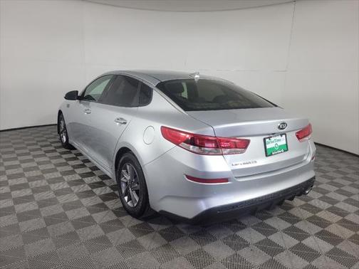 2020 Kia Optima LX