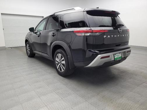 2022 Nissan Pathfinder SL 4WD