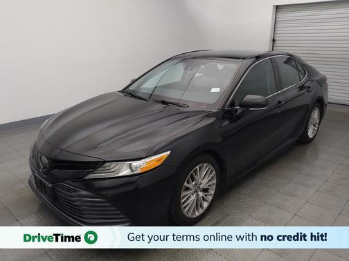 Midnight Black Metallic 2018 Toyota Camry XLE