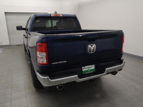 Patriot Blue Pearlcoat 2021 RAM 1500 Lone Star