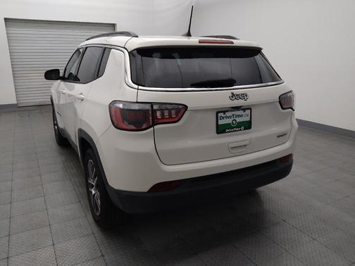 White Clearcoat 2019 Jeep Compass Latitude