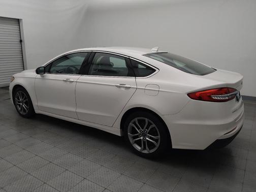 White Platinum Metallic Tri-Coat 2019 Ford Fusion SEL