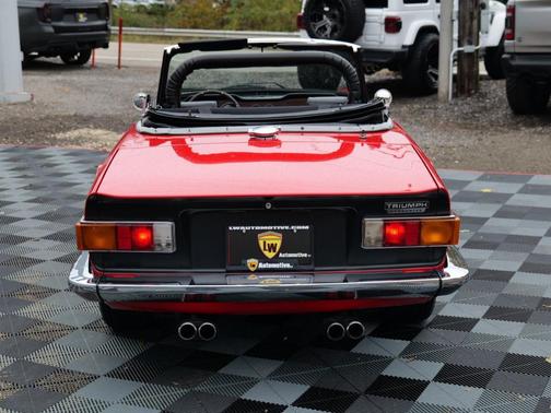 1974 Triumph TR6 Base