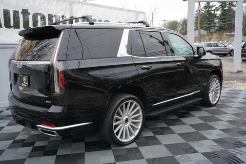 2022 Cadillac Escalade Luxury