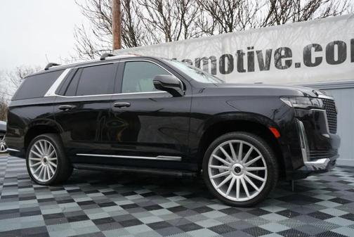 2022 Cadillac Escalade Luxury