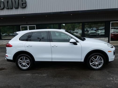 2016 Porsche Cayenne AWD 4dr