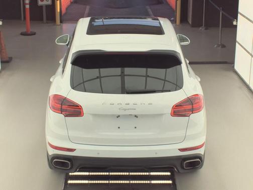 2016 Porsche Cayenne AWD 4dr