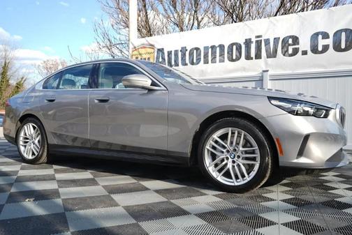 2024 BMW 530 i xDrive