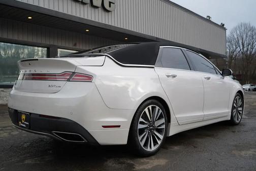 2017 Lincoln MKZ Base