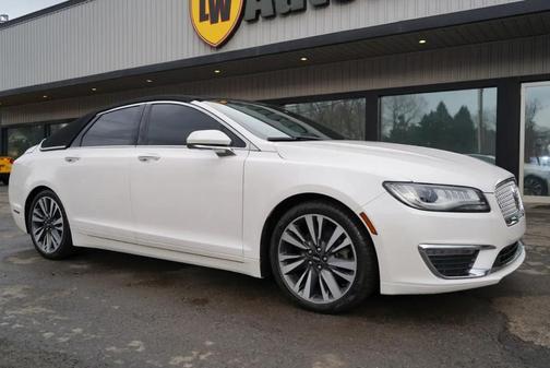2017 Lincoln MKZ Base